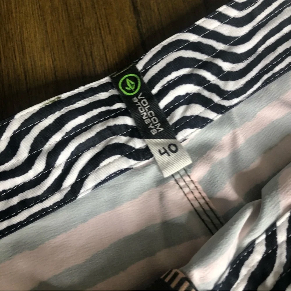 Volcom men's swim trunks board shorts swimsuit